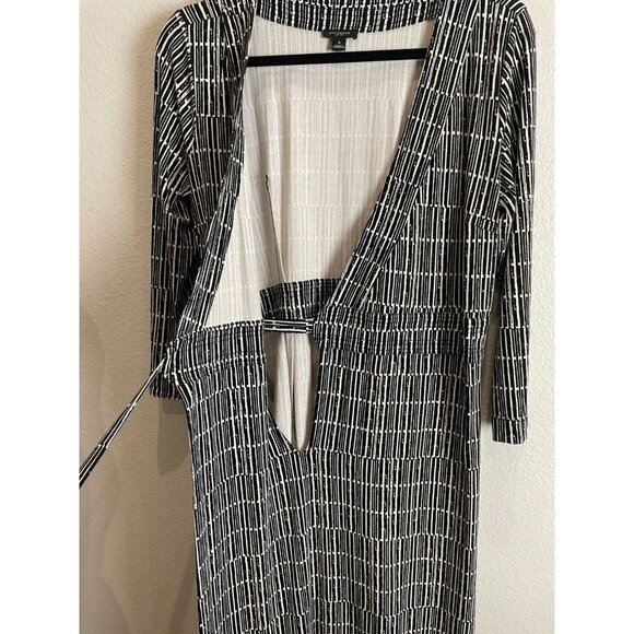 Ann Taylor Womens 6 Wrap Dress Black & White Pattern Stretch - Picture 8 of 8